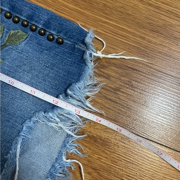 Free People Wild Rose Embroidered Denim Mini Skirt 🖤 - Picture 15 of 16